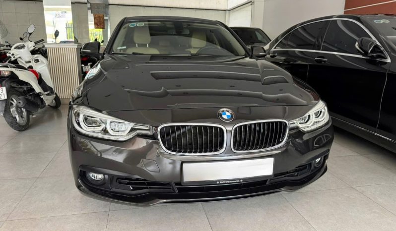 BMW 320i 2016 full