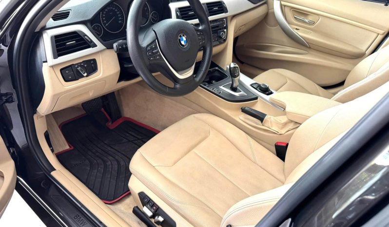 BMW 320i 2016 full