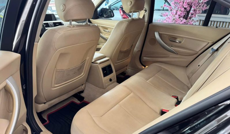 BMW 320i 2016 full