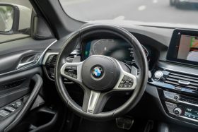BMW 520i M-Sport-2021