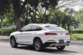 BMW X4 xDrive20i