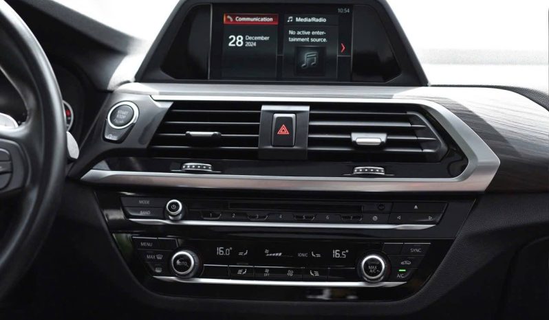 BMW X4 xDrive20i full