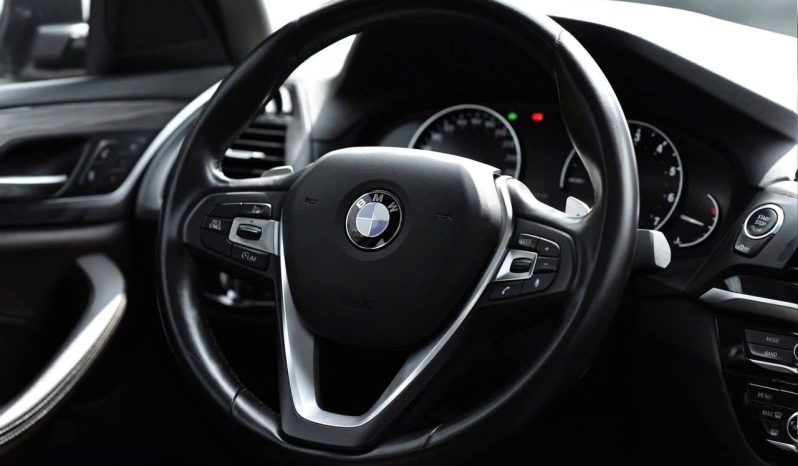 BMW X4 xDrive20i full