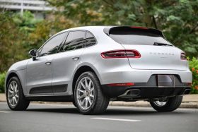 PORSCHE MACAN Model 2016