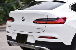BMW X4 xDrive20i full