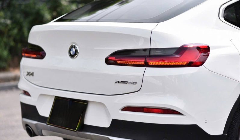 BMW X4 xDrive20i full