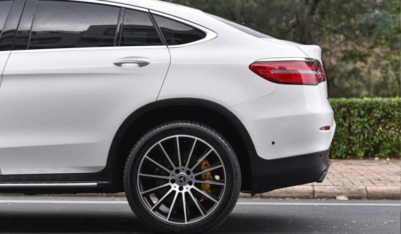 Mercedes-Benz GLC300 Coupe full