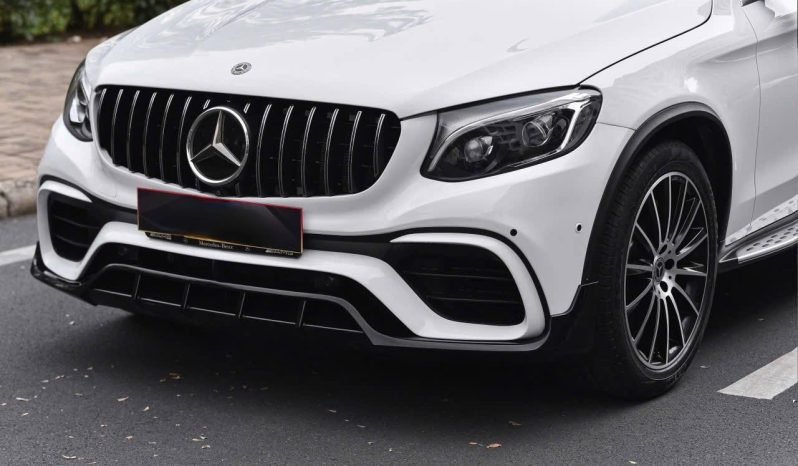 Mercedes-Benz GLC300 Coupe full