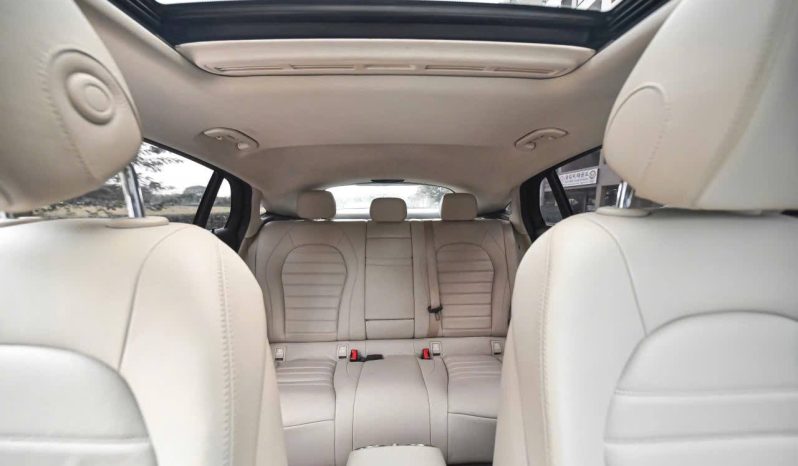 Mercedes-Benz GLC300 Coupe full