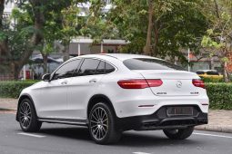 Mercedes-Benz GLC300 Coupe full