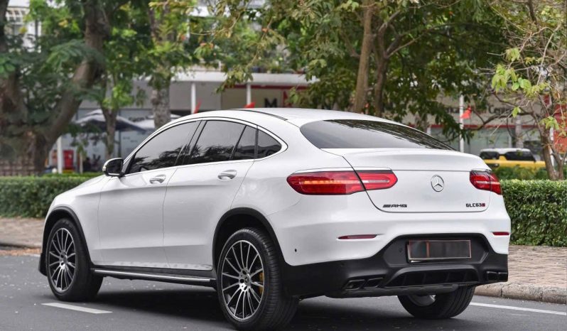 Mercedes-Benz GLC300 Coupe full