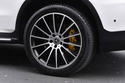 Mercedes-Benz GLC300 Coupe full