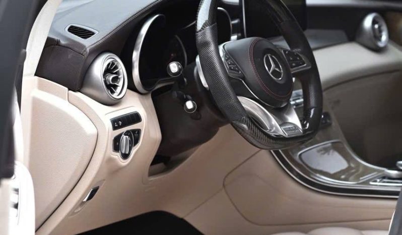Mercedes-Benz GLC300 Coupe full