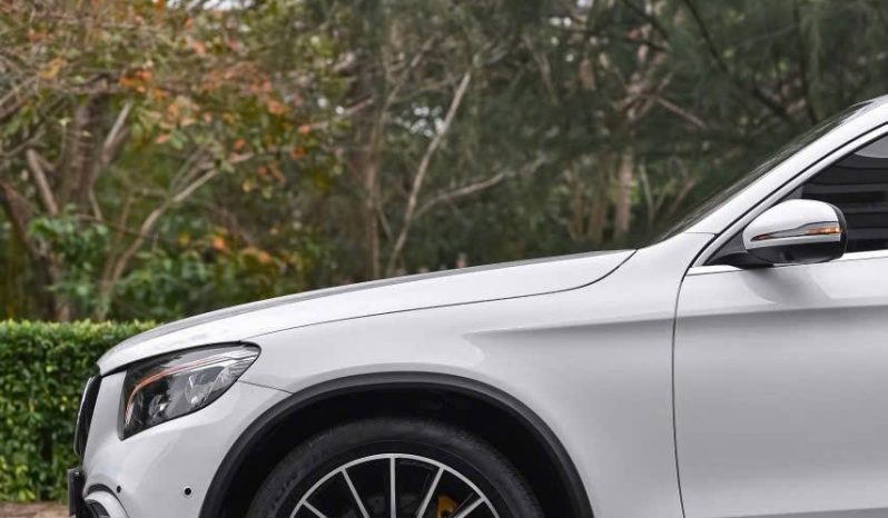 Mercedes-Benz GLC300 Coupe full