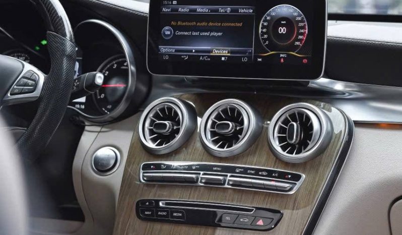 Mercedes-Benz GLC300 Coupe full