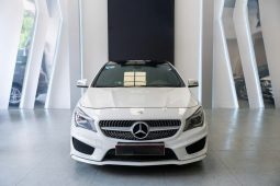 Mercedes-Benz CLA250 4Matic 2015 full