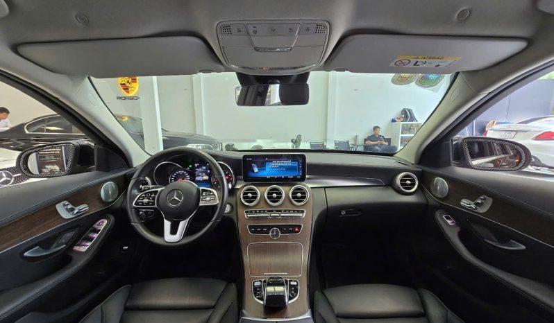 Mercedes-Benz C200  Exclusive Model  2022 full