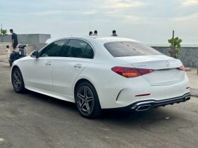 Mercedes C300 V1 2023