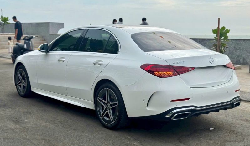 Mercedes C300 V1 2023 full