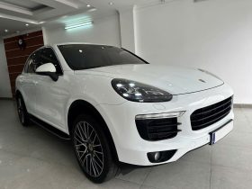 Porsche Cayenne 2015