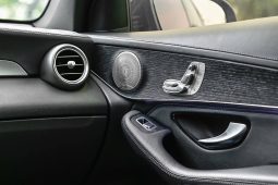 Mercedes-Benz GLC300 4Matic 2021 full
