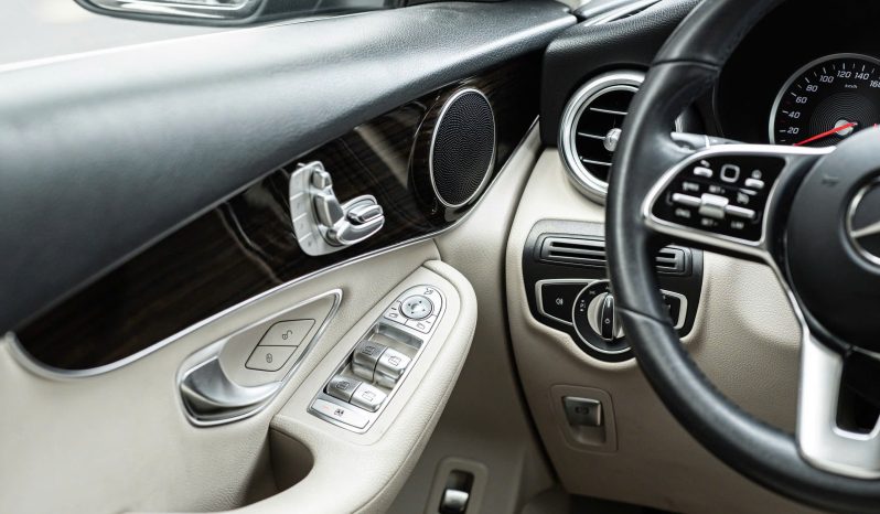 Mercedes-Benz GLC200 2020 full