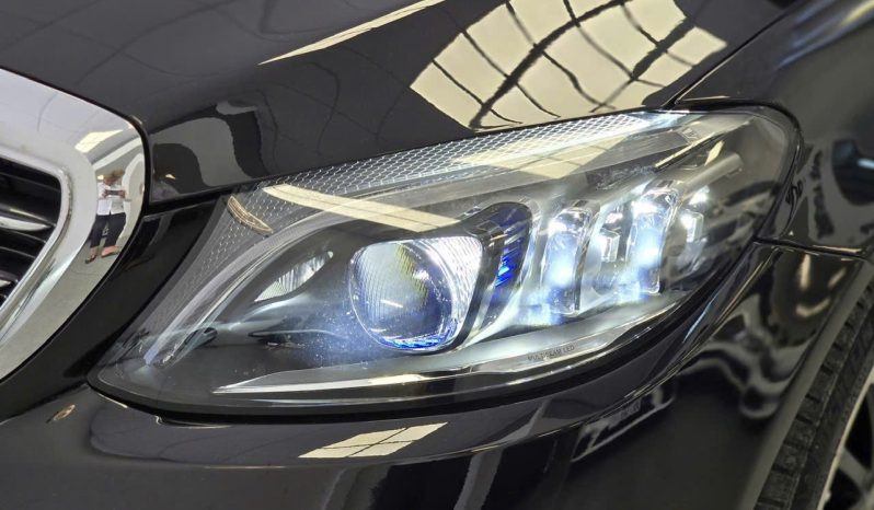 Mercedes-Benz C200  Exclusive Model  2022 full