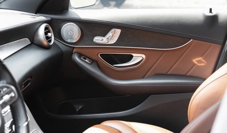 Mercedes C300 2019 Up C63 full