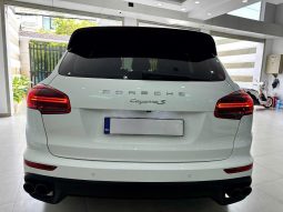 Porsche Cayenne 2015 full