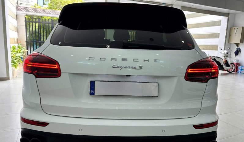 Porsche Cayenne 2015 full