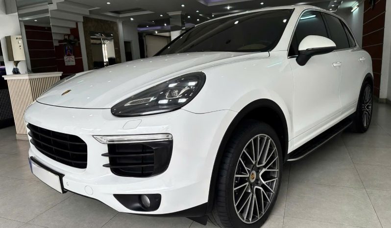 Porsche Cayenne 2015 full