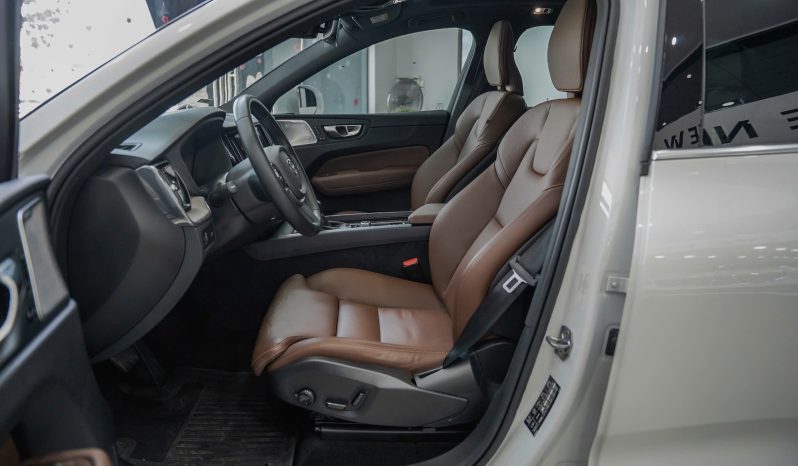 Volvo XC60 T6 2021 full