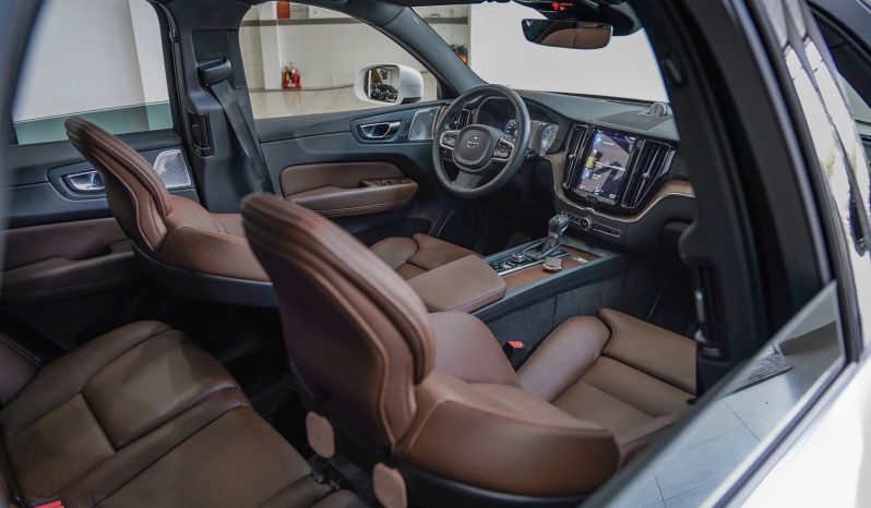 Volvo XC60 T6 2021 full