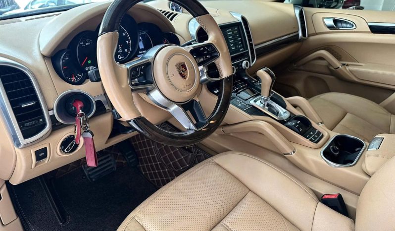 Porsche Cayenne 2015 full