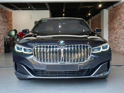 BMW 740i 2021