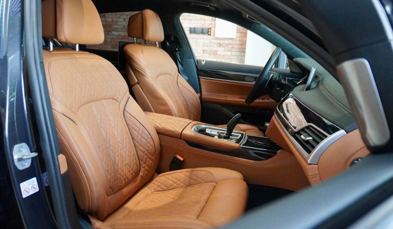 BMW 740i 2021 full