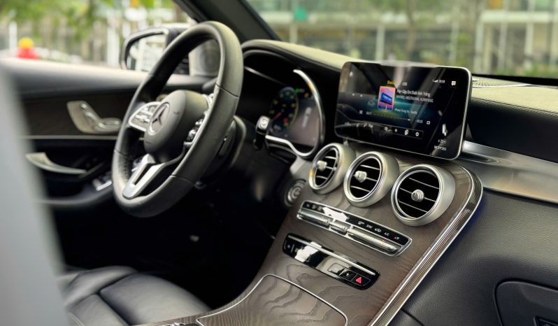 Mercedes GLC200 4Matic full