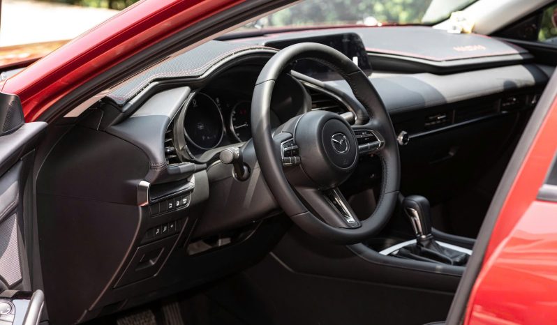 Mazda 3 1.5 Luxury full
