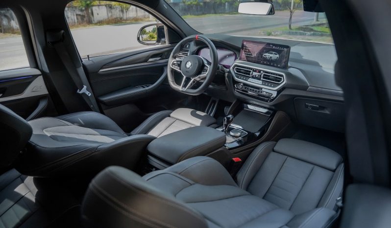 BMW X4 xDrive20i 2023 full