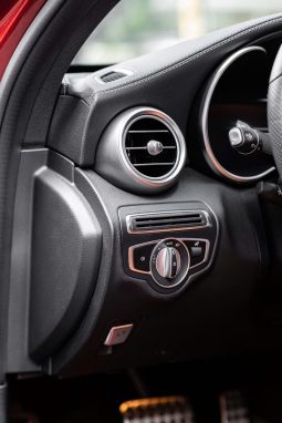 Mercedes C300 2019 full