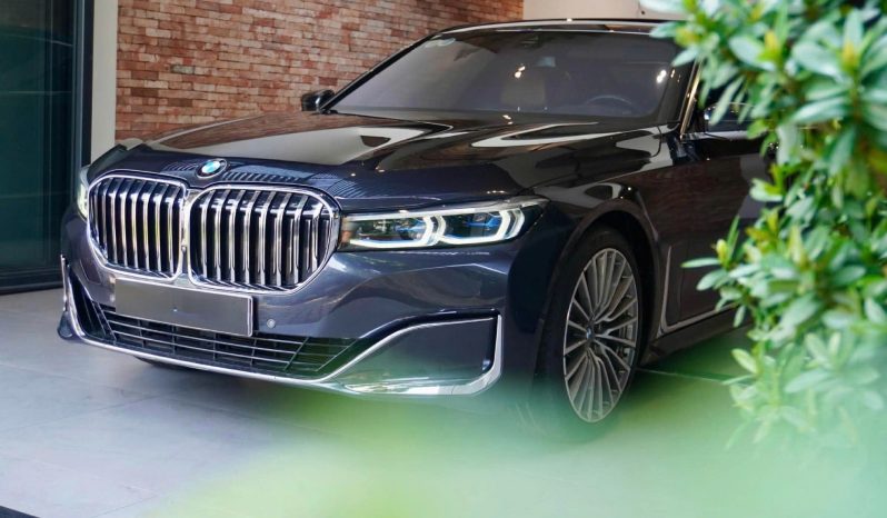BMW 740i 2021 full