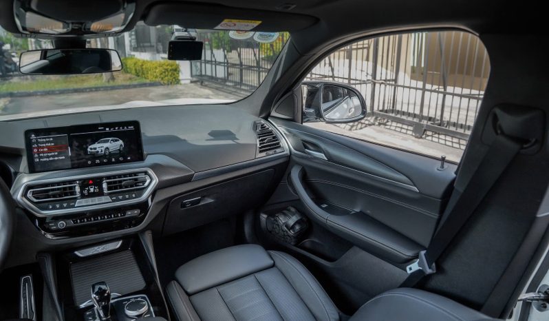 BMW X4 xDrive20i 2023 full