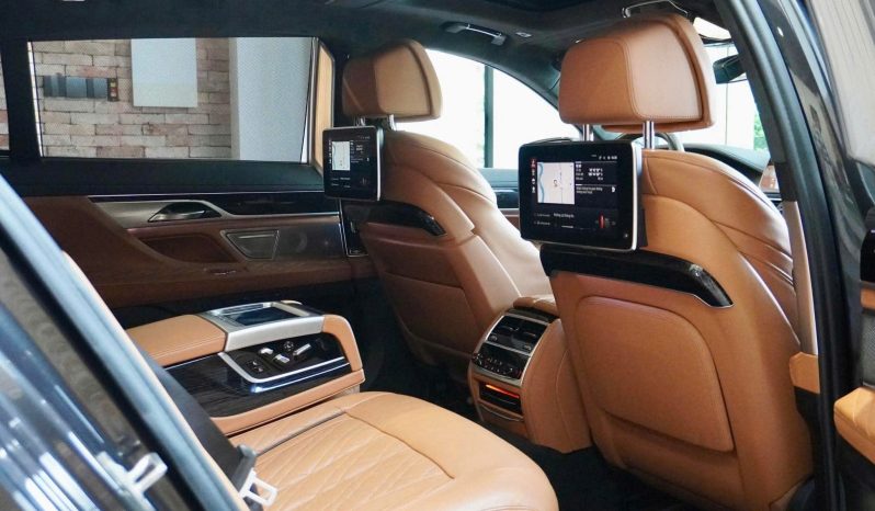 BMW 740i 2021 full
