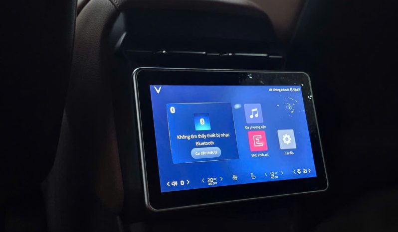 VinFast VF9 full