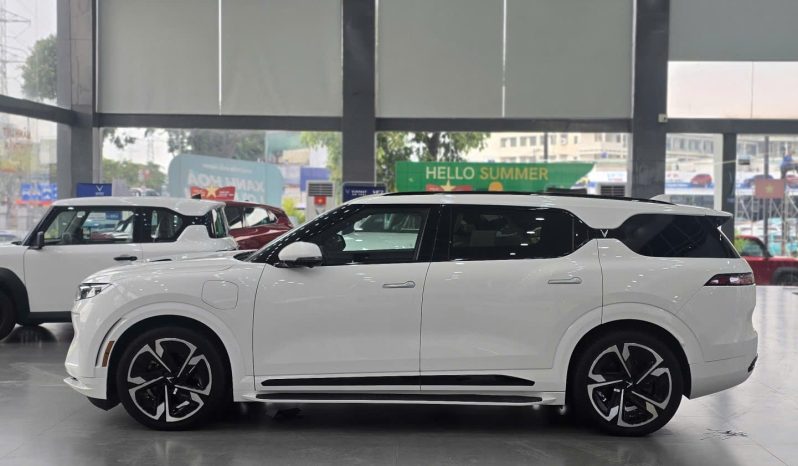 VinFast VF9 full